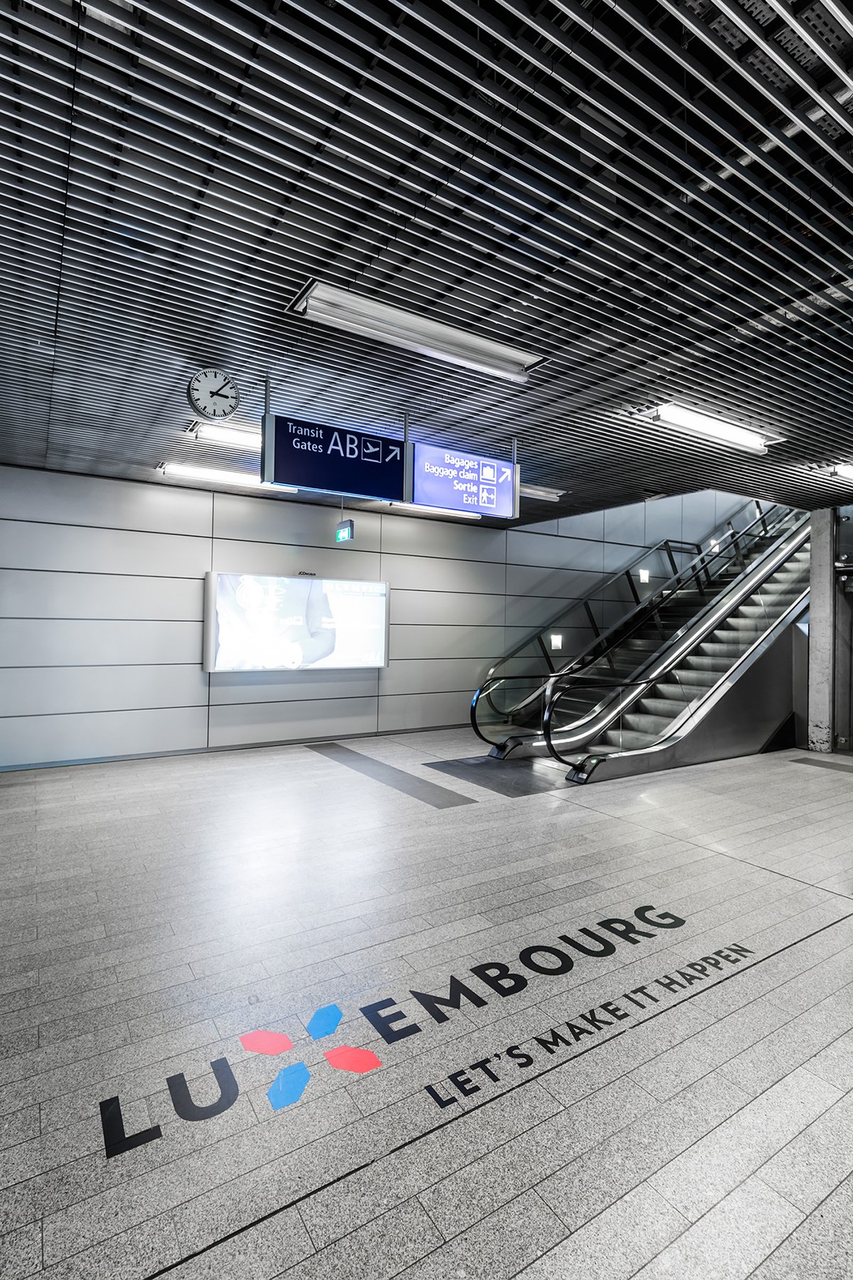 深圳VI設計  深圳VI策劃  盧森堡國家簽名展會VI形象  標志應用