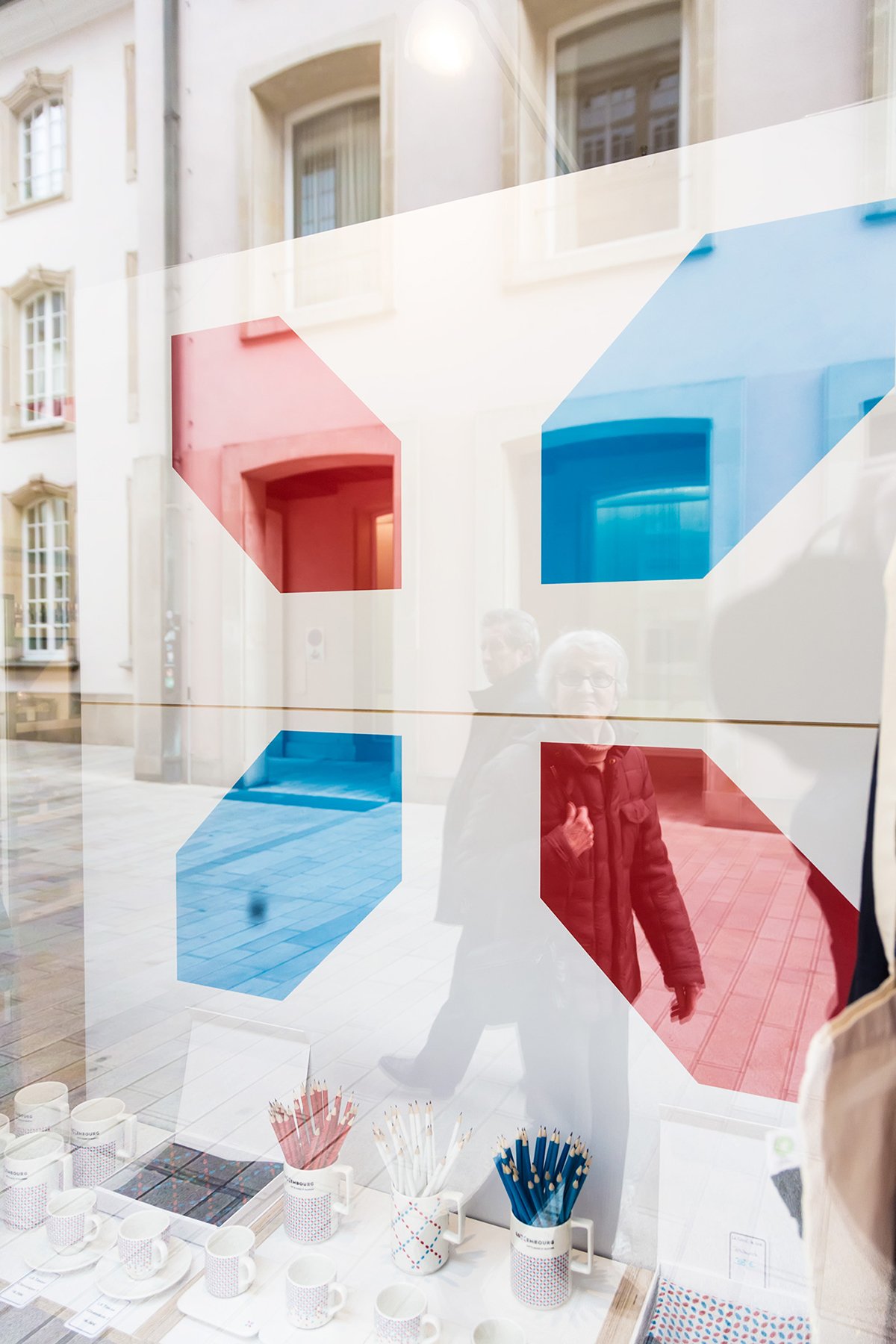 深圳VI設計  深圳VI策劃  盧森堡國家簽名展會VI形象  標志設計