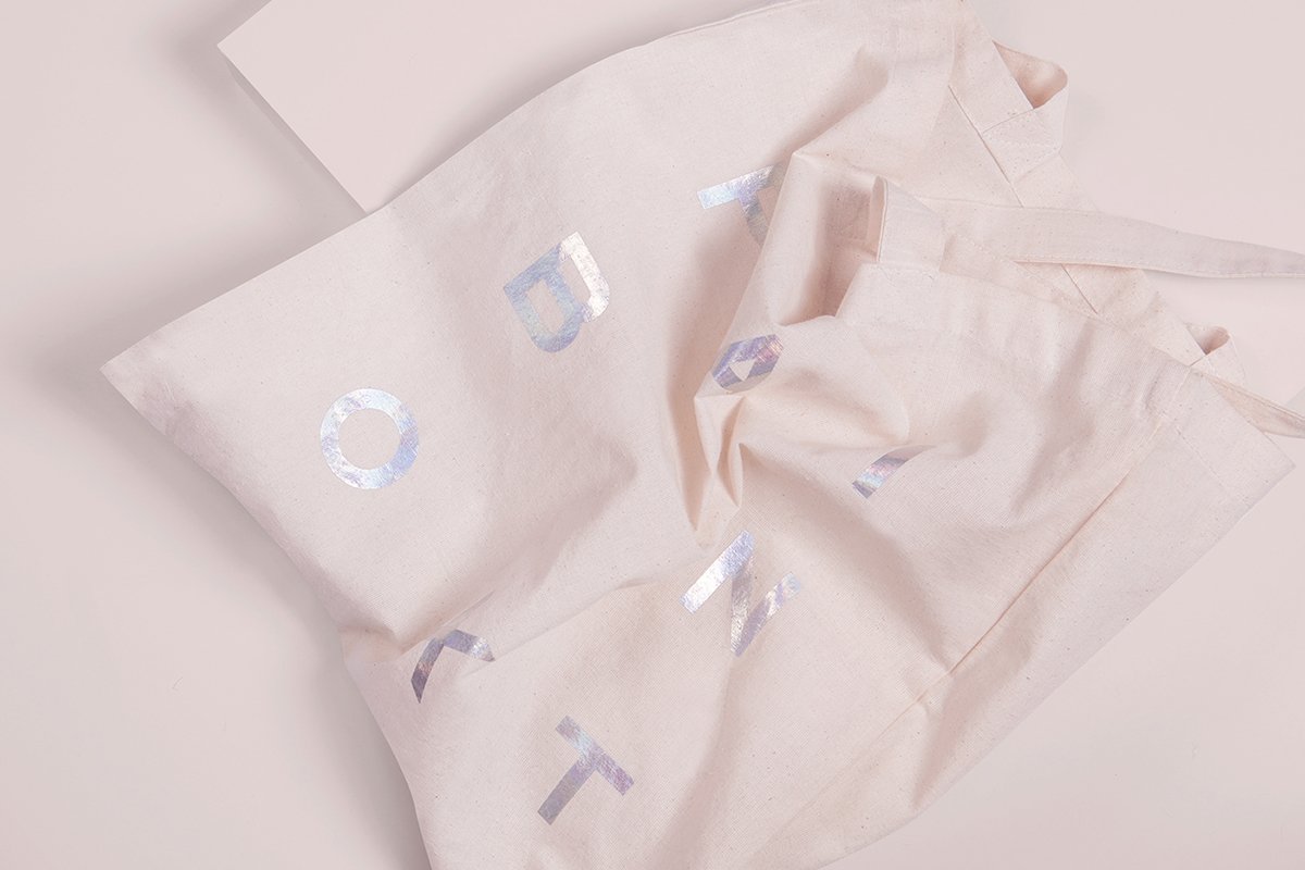 深圳VI設計 深圳VI策劃 "油漆盒"時尚美甲企業(yè)VI設計 手提袋設計