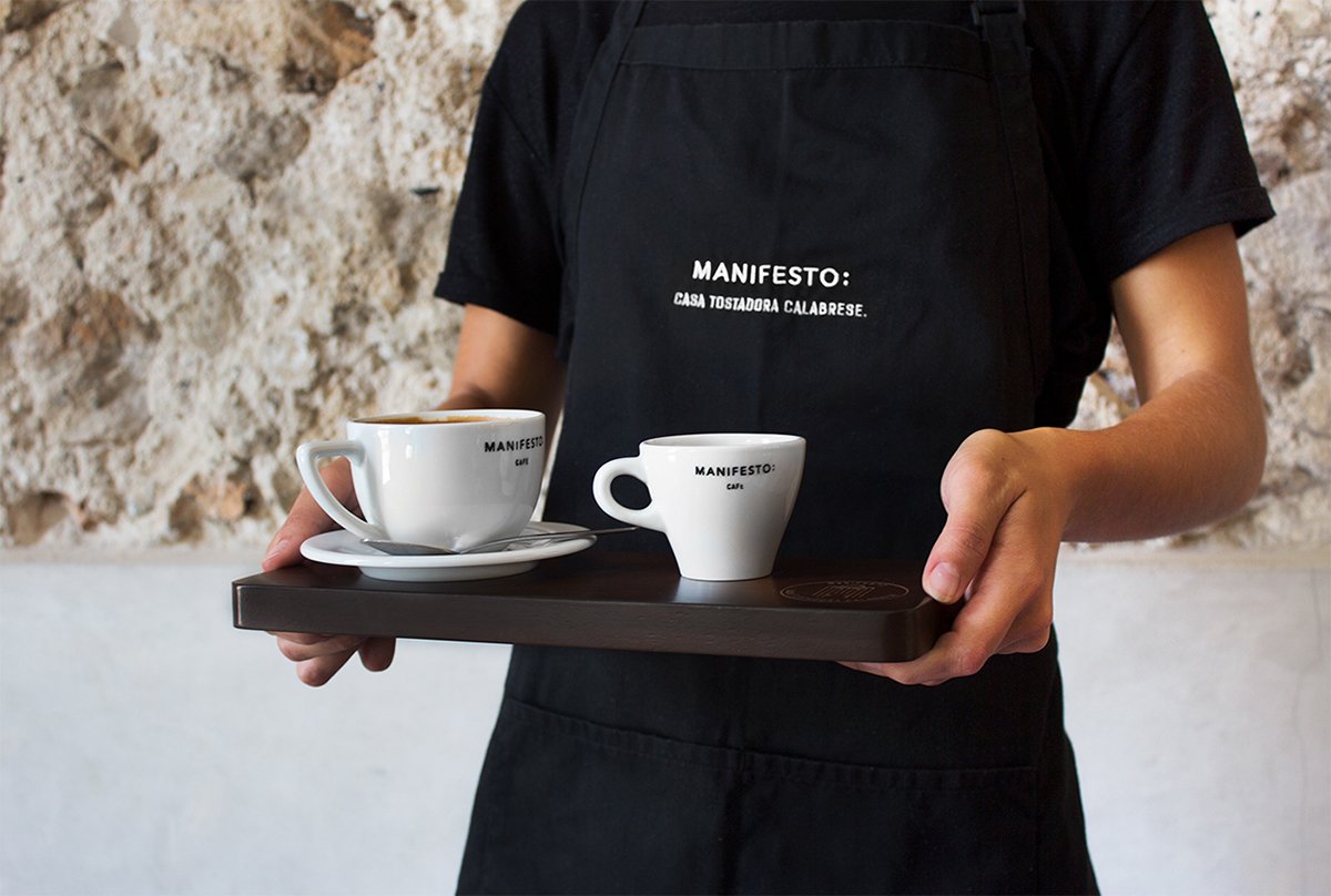 深圳VI設(shè)計(jì) 深圳VI策劃 宣言烤爐屋VI形象設(shè)計(jì) 服裝設(shè)計(jì)