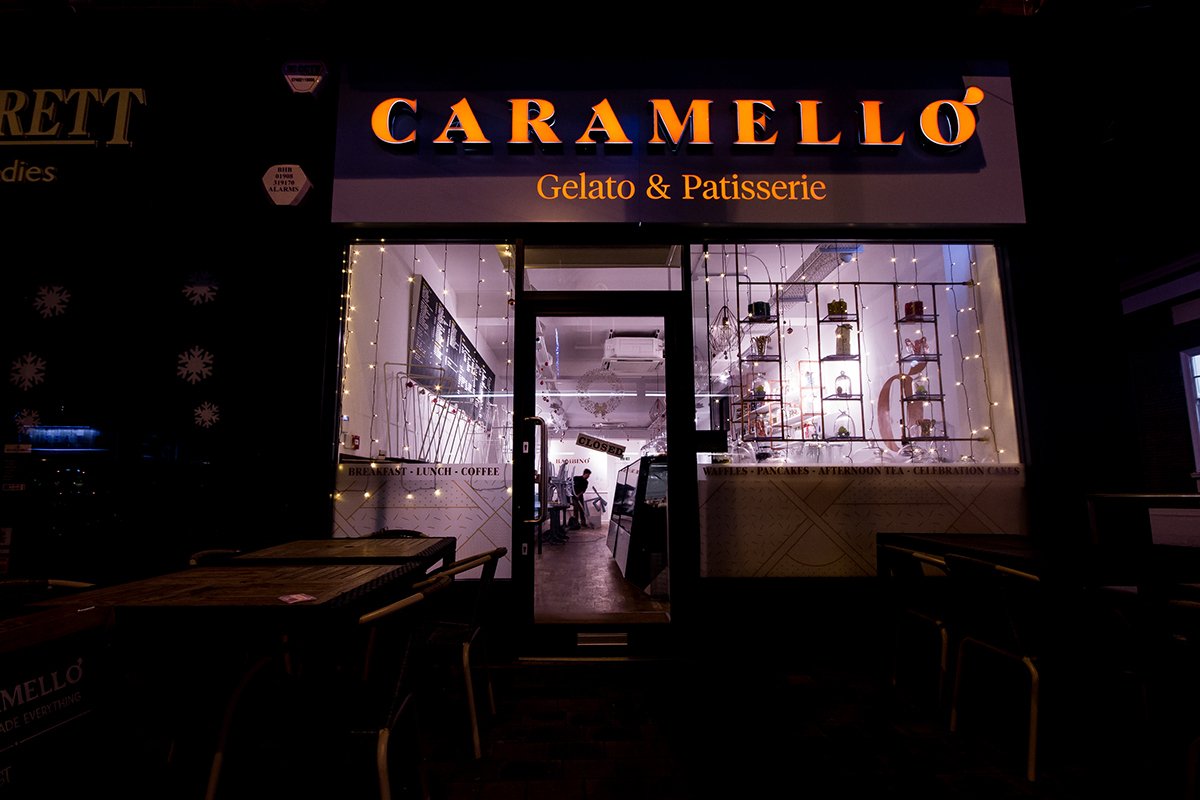 深圳VI設計 深圳VI策劃 “卡拉梅洛”甜品點VI形象設計 標志設計