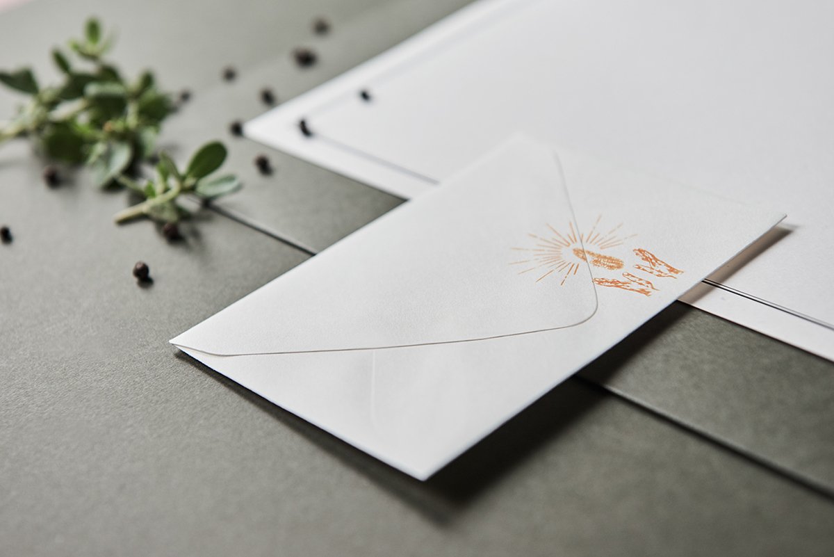 深圳VI設計  深圳VI策劃  Trasfonda餐廳VI形象設計  信封設計