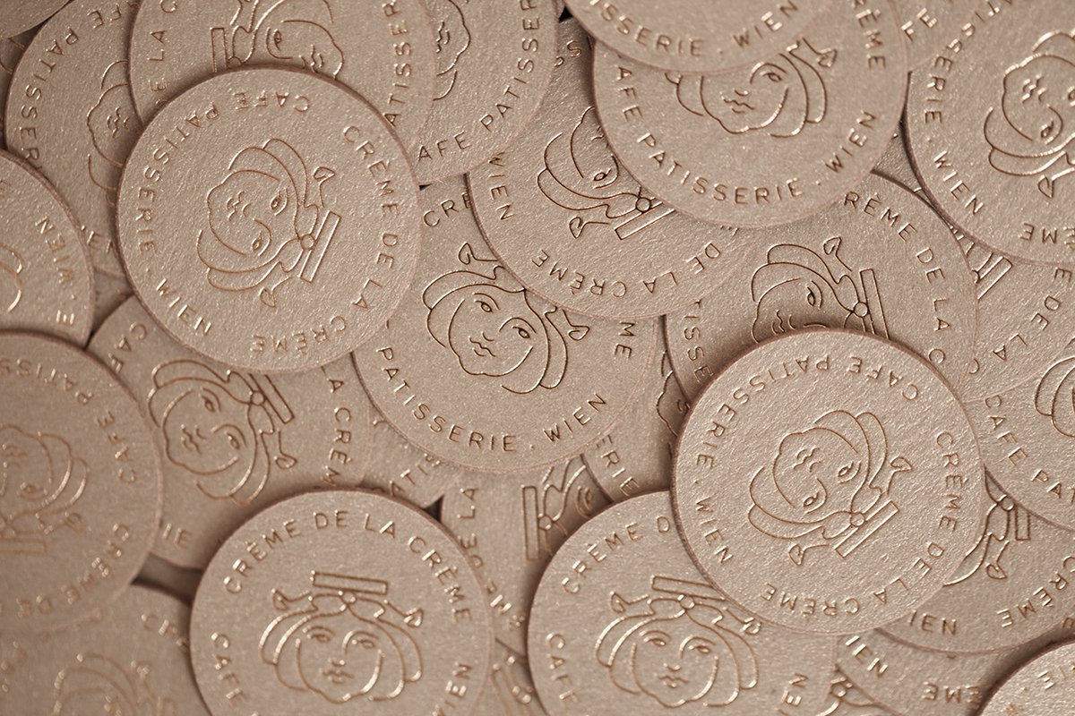 深圳VI設計 深圳VI策劃 CREME DE LA CREME甜品店形象設計 標志設計