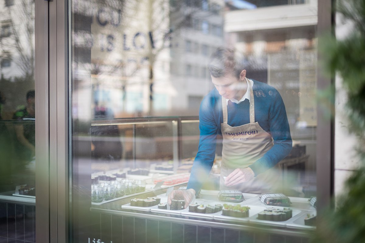 Sushiroll日式壽司(餐飲)品牌VI設計欣賞 Sushiroll日式壽司(餐飲)品牌VI設計欣賞,深圳VI設計,深圳品牌視覺形象設計,名片設計,標志設計,餐飲VI設計,日式壽司VI設計,深圳包裝設計,左右格局