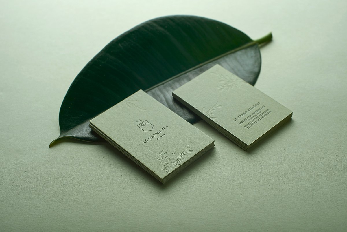 Le Grand Spa水療會所品牌VI設(shè)計(jì)欣賞 Le Grand Spa水療會所品牌VI設(shè)計(jì)欣賞,酒店VI設(shè)計(jì),酒店空間設(shè)計(jì),酒店視覺形象設(shè)計(jì),會所空間設(shè)計(jì),水療會所VI設(shè)計(jì),深圳VI設(shè)計(jì),深圳酒店VI設(shè)計(jì),深圳品牌視覺識別設(shè)計(jì),左右格局