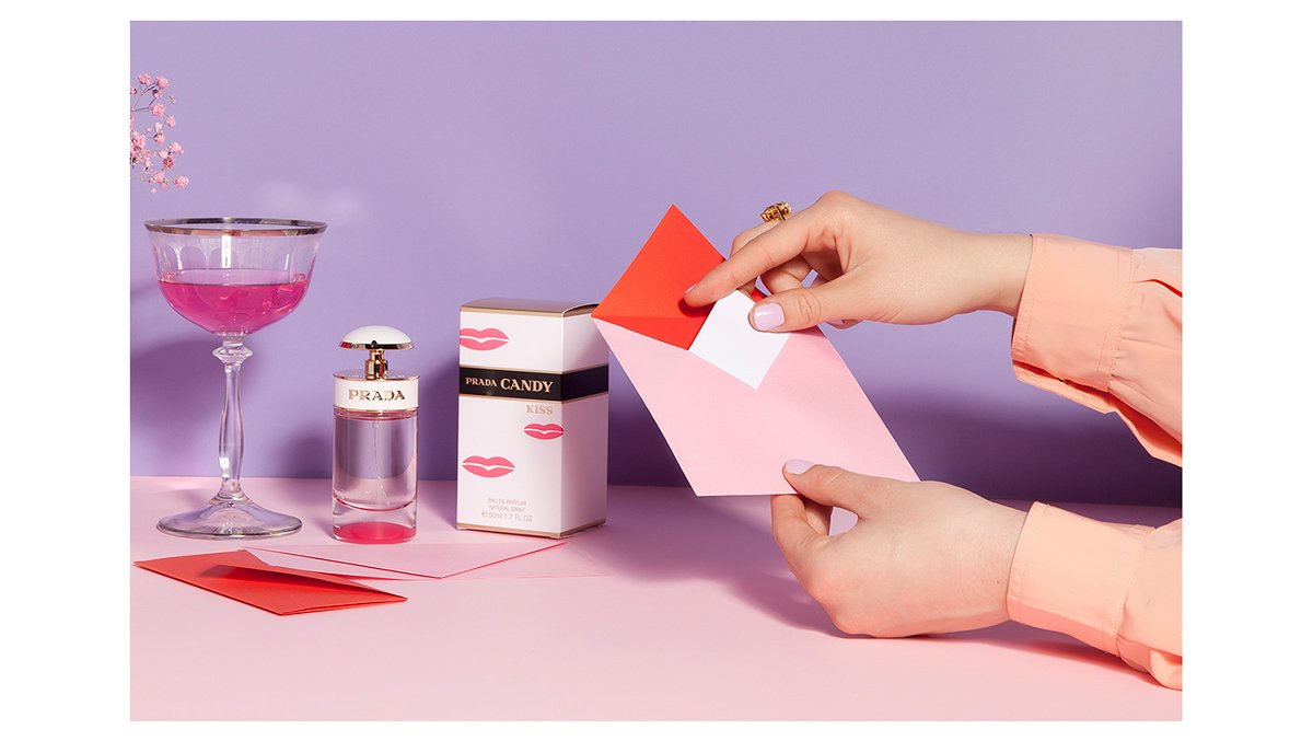 時尚品牌vi設計，時尚品牌視覺識別設計，深圳vi設計，深圳品牌視覺識別設計，左右格局