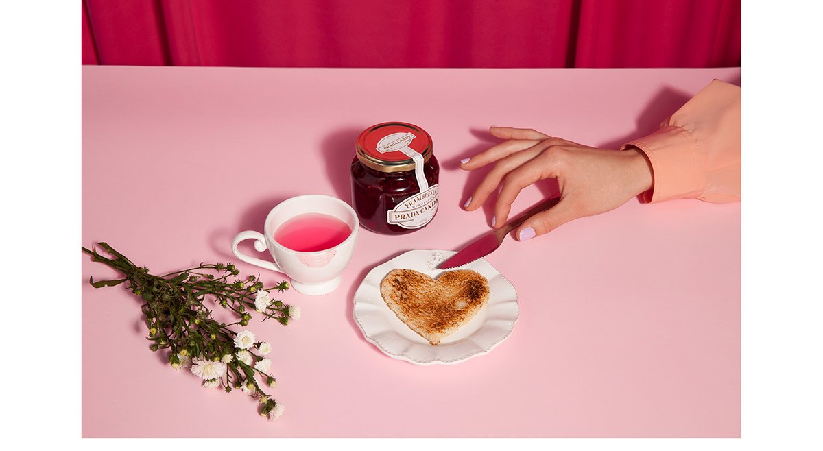 時尚品牌vi設計，時尚品牌視覺識別設計，深圳vi設計，深圳品牌視覺識別設計，左右格局