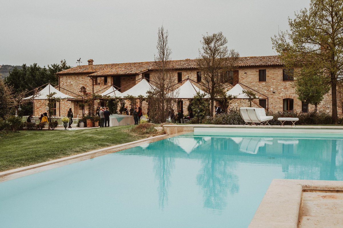 國外民宿酒店品牌vi設計和標志設計，品牌設計，品牌vi設計，標志設計，酒店vi設計，民宿vi設計，深圳vi設計，左右格局