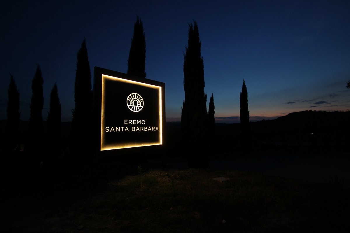 國外民宿酒店品牌vi設計和標志設計，品牌設計，品牌vi設計，標志設計，酒店vi設計，民宿vi設計，深圳vi設計，左右格局