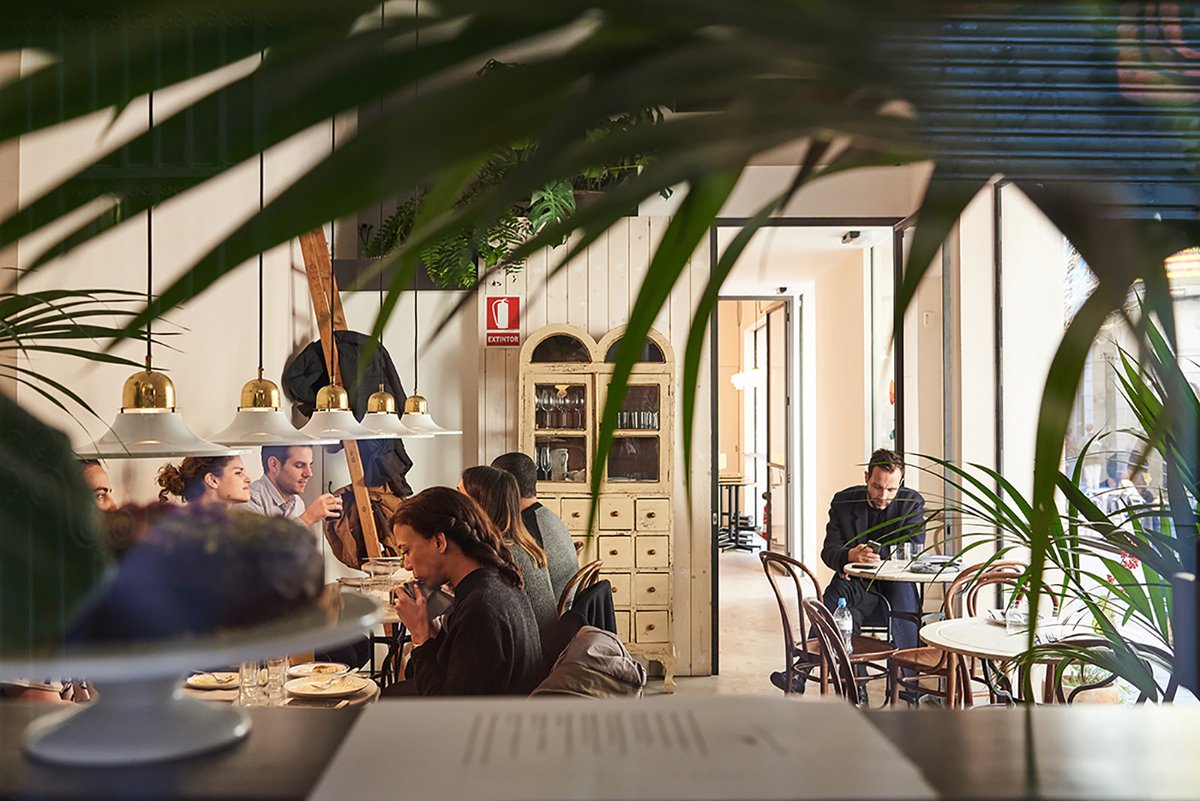 LEVANTE 餐廳vi品牌店面圖形設(shè)計(jì)賞析 LEVANTE 餐廳vi品牌店面圖形設(shè)計(jì)賞析,vi設(shè)計(jì),品牌vi設(shè)計(jì),餐廳vi設(shè)計(jì),圖形設(shè)計(jì),餐廳品牌vi設(shè)計(jì),品牌包裝設(shè)計(jì),深圳vi設(shè)計(jì),左右格局