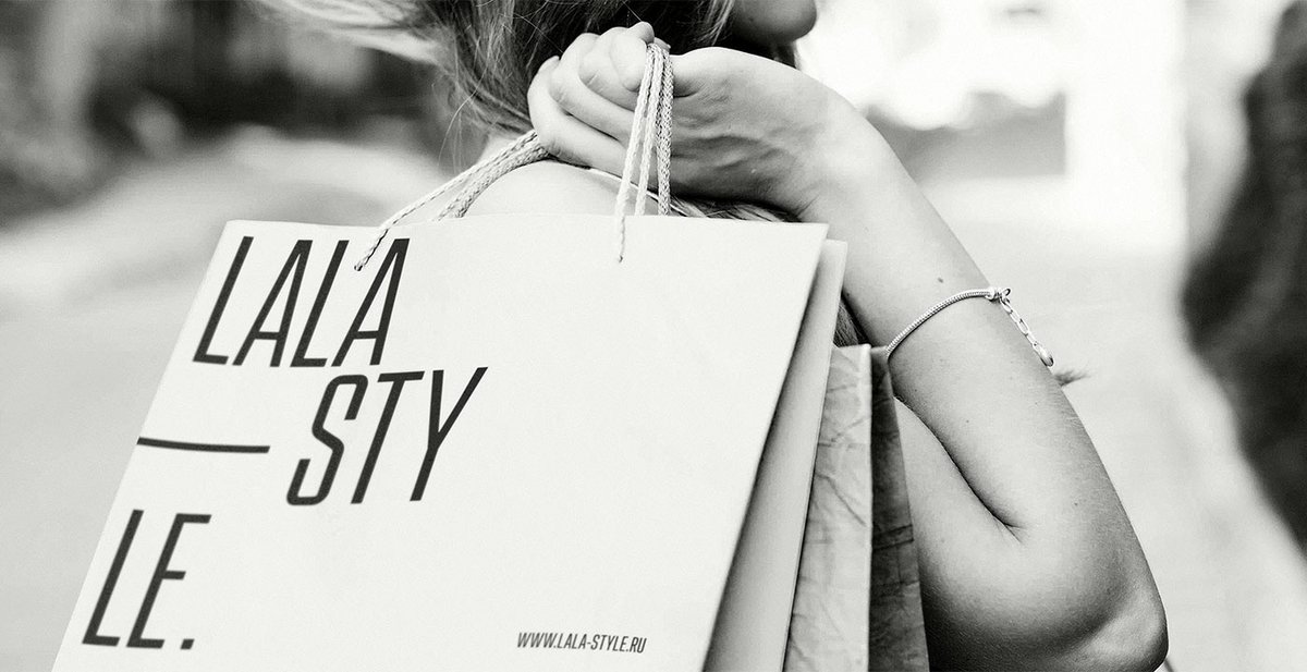 女裝 Lala-STYLE 批發(fā)網(wǎng)上商店品牌重塑和VI設(shè)計概念 女裝 Lala-STYLE 批發(fā)網(wǎng)上商店品牌重塑和VI設(shè)計概念,vi設(shè)計,服飾vi設(shè)計,服飾品牌vi設(shè)計,網(wǎng)上商店品牌vi設(shè)計,品牌vi設(shè)計,vi品牌策劃,深圳vi設(shè)計,左右格局