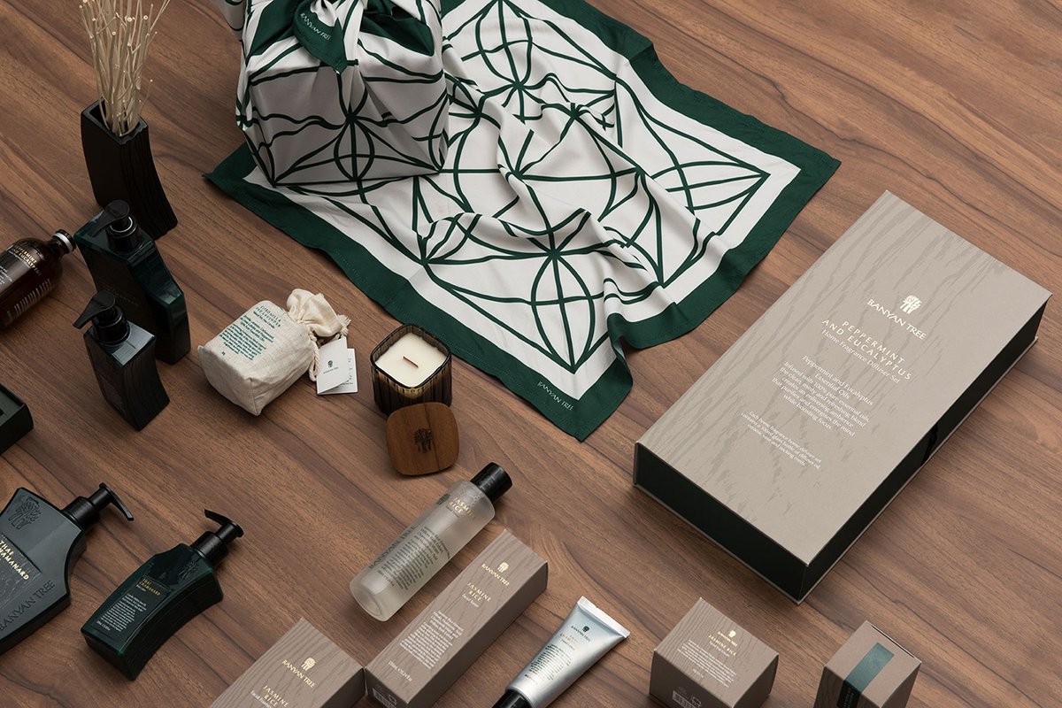 Banyan Tree企業品牌vi設計——護理品品牌視覺形象展示 Banyan Tree企業品牌vi設計——護理品品牌視覺形象展示,vi設計,企業形象vi設計,企業品牌vi設計,品牌包裝,品牌視覺形象設計,企業vi設計,深圳品牌策劃,深圳vi設計,左右格局