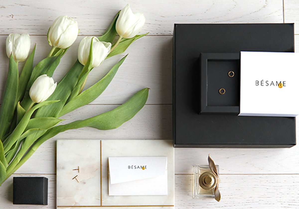 Besame珠寶品牌VI設(shè)計和徽標(biāo)設(shè)計——極簡主義的品牌形象VI視覺識別