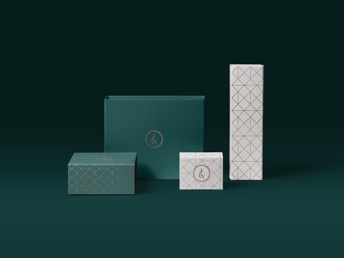 LCW豪華禮賓和精品店vi設(shè)計(jì)——燙金logo的視覺(jué)識(shí)別案例 LCW豪華禮賓和精品店vi設(shè)計(jì)——燙金logo的視覺(jué)識(shí)別案例,品牌vi設(shè)計(jì),精品店vi設(shè)計(jì),vi視覺(jué)識(shí)別,深圳品牌策劃,深圳vi設(shè)計(jì),左右格局