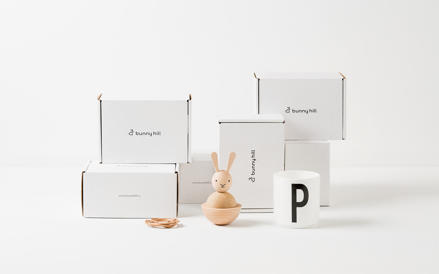 “兔寶寶山”兒童玩具品牌vi設(shè)計(jì)和網(wǎng)站設(shè)計(jì)欣賞，家居vi設(shè)計(jì)，深圳vi設(shè)計(jì)，網(wǎng)站設(shè)計(jì)，左右格局