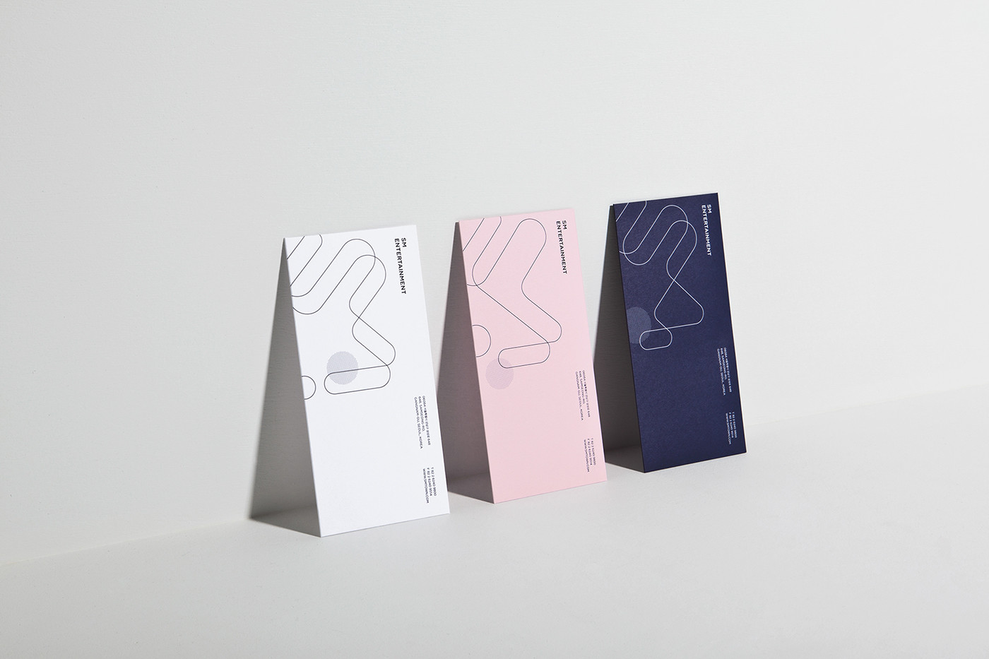 SM娛樂公司vi設(shè)計與視覺形象設(shè)計案例，企業(yè)vi設(shè)計，視覺形象設(shè)計，品牌視覺設(shè)計，深圳vi設(shè)計，左右格局