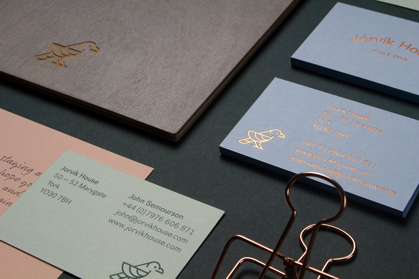 現代精品酒店品牌VI設計如何實現戰略落地 現代精品酒店品牌VI設計如何實現戰略落地,酒店VI設計,酒店品牌策劃,深圳VI設計,左右格局