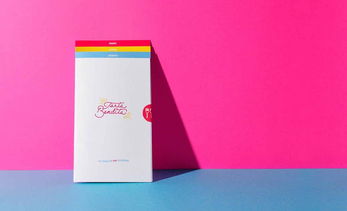 墨西哥Torta Bendita食品蛋糕店品牌VI形象設(shè)計欣賞 墨西哥Torta Bendita食品蛋糕店品牌VI形象設(shè)計欣賞,食品VI設(shè)計,食品包裝設(shè)計,食品品牌設(shè)計,深圳VI設(shè)計,左右格局