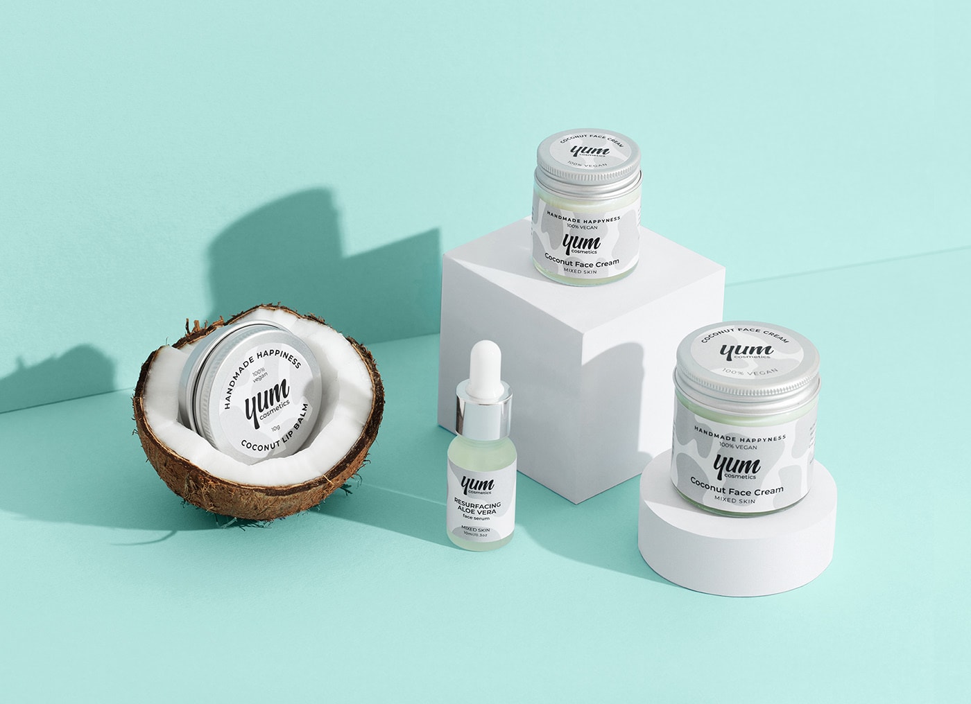 Yum高級手工零售化妝品精品店品牌VI設計，化妝品VI設計，高端VI設計，品牌視覺設計，深圳VI設計，左右格局