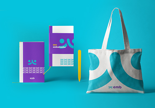 大學教育機構(gòu)中心品牌vi設(shè)計樹立現(xiàn)代形象